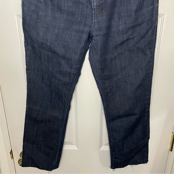 Mountain Hardware dark denim jeans with raw edge hem. Size 12 - Picture 3 of 6